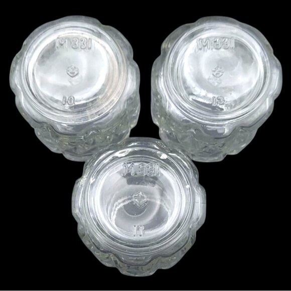 Vintage Condiment Wheelbarrow 3 Clear Cut Glass Containers Shakers & Jam Spoon - Picture 6 of 6